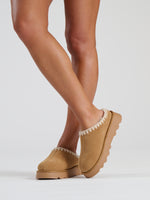 Load image into Gallery viewer, Lulabay ladies real sheepskin slippers Natural
