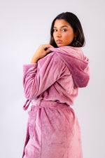 Load image into Gallery viewer, Ladies plush fleece personalised dressing gown Charcoal
