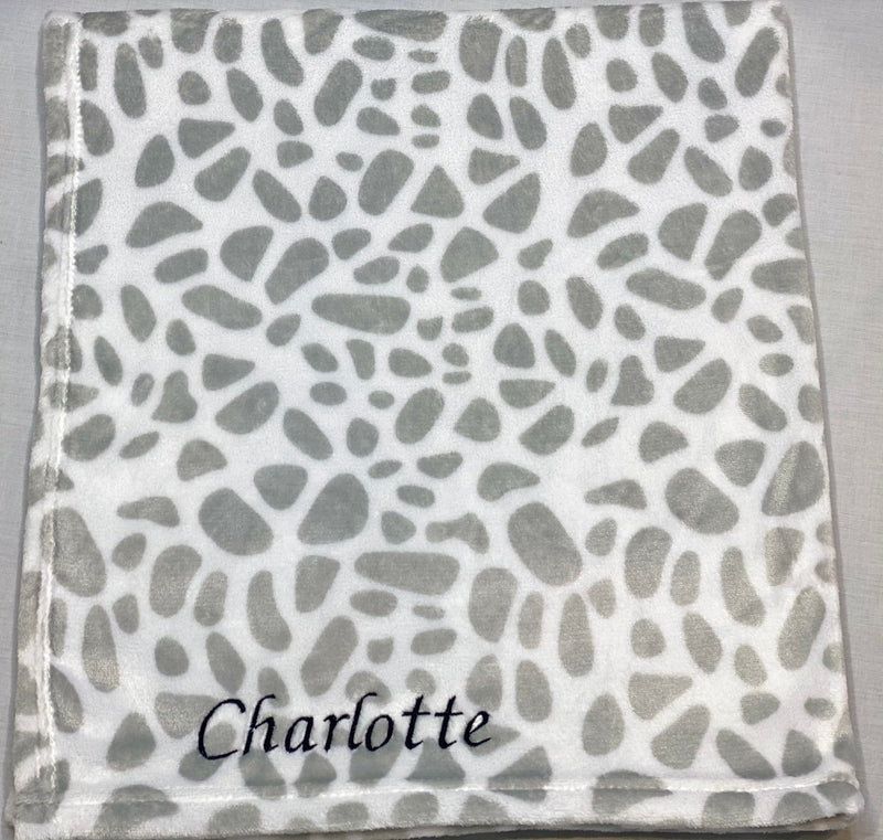 Babies personalised giraffe blanket